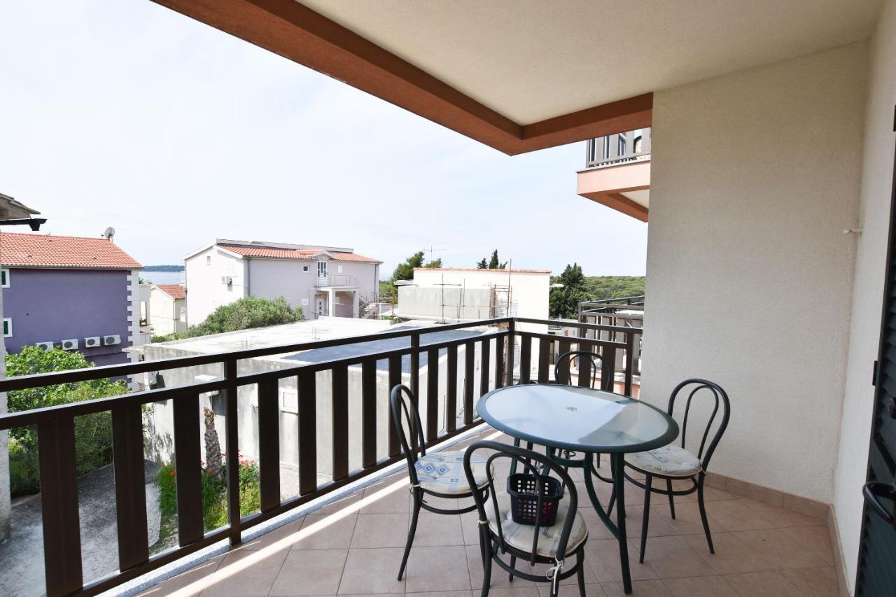 Apartments Karmen I Primošten Exterior foto